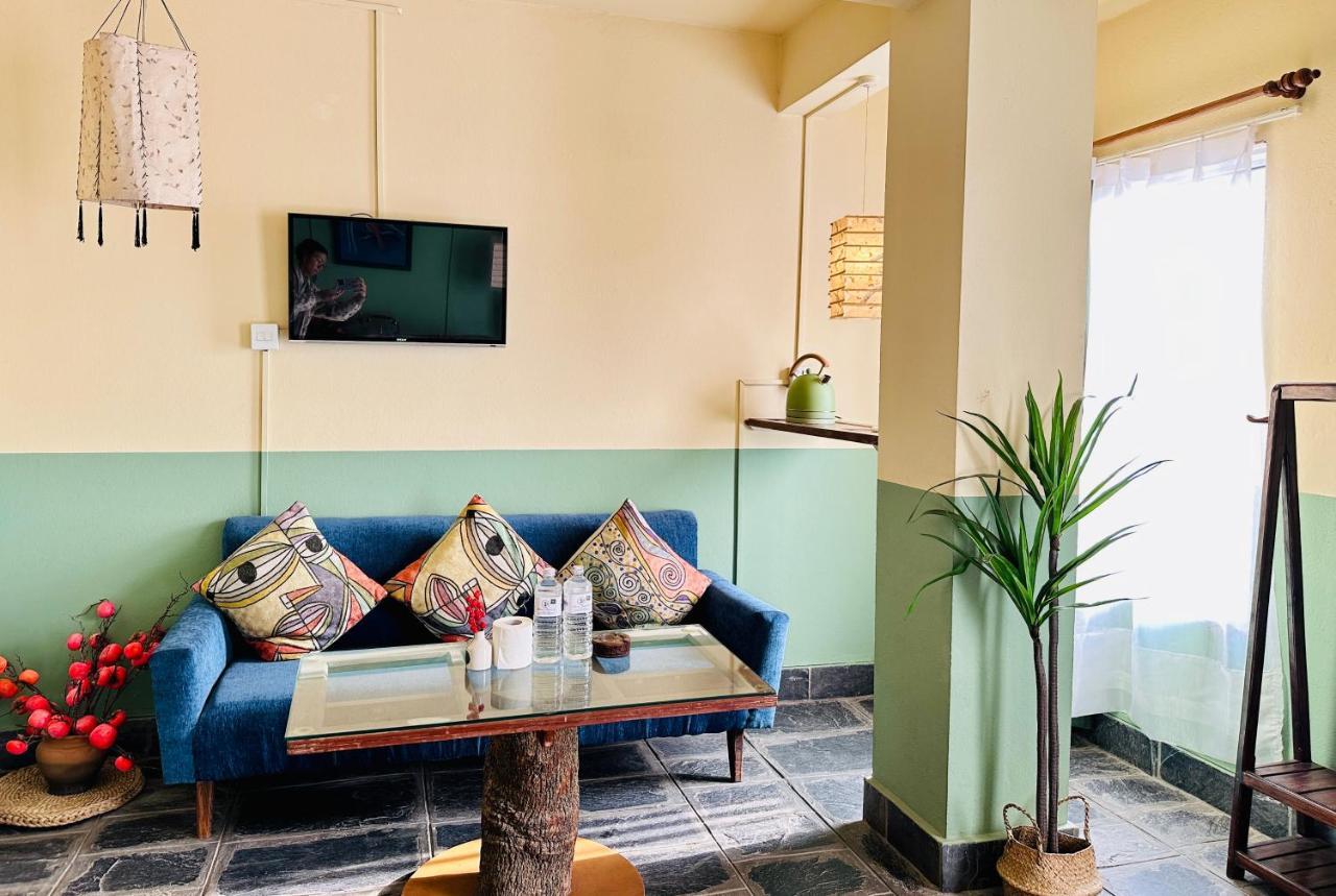 Hotel Darwin Катманду Экстерьер фото