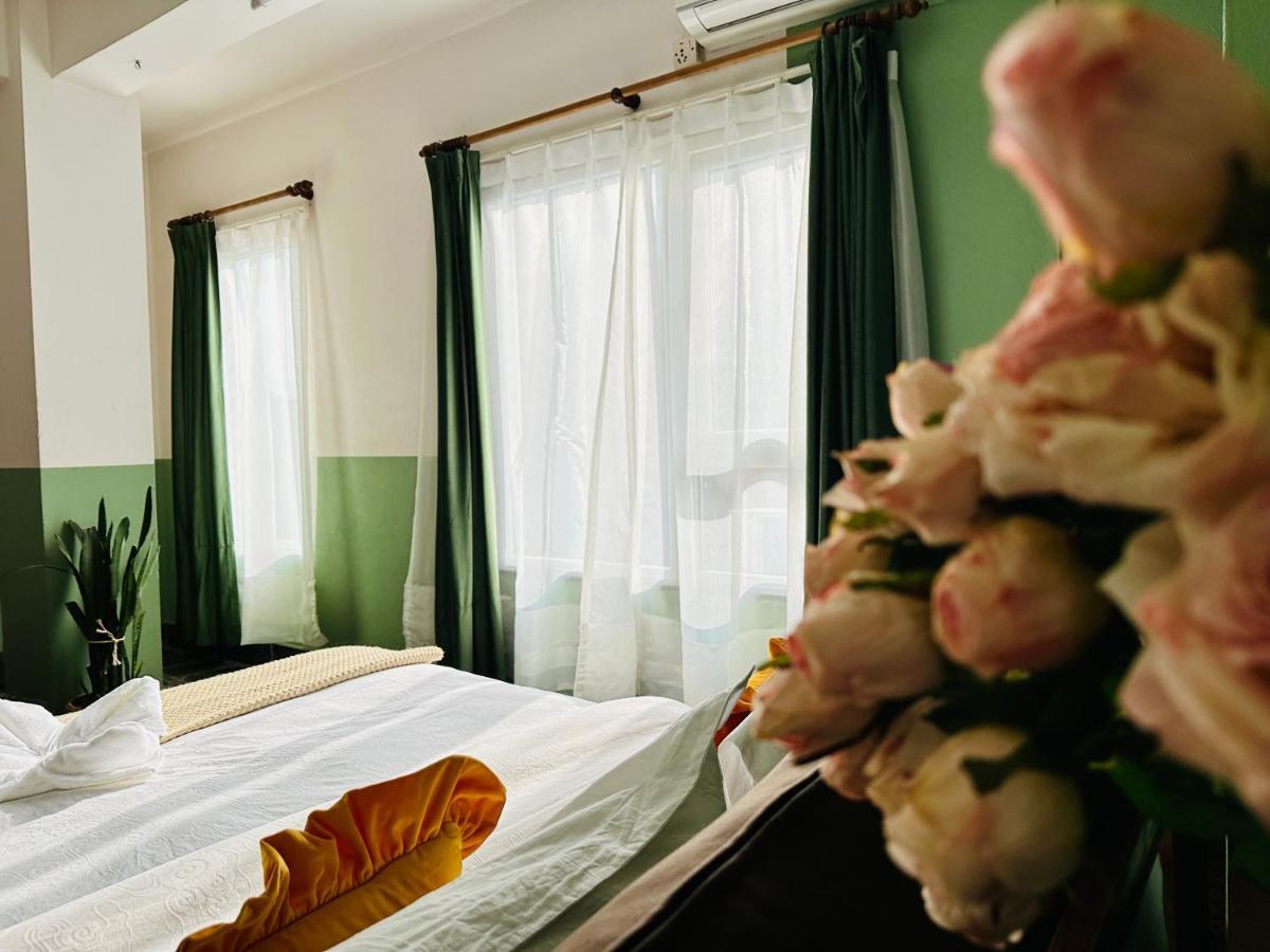 Hotel Darwin Катманду Экстерьер фото
